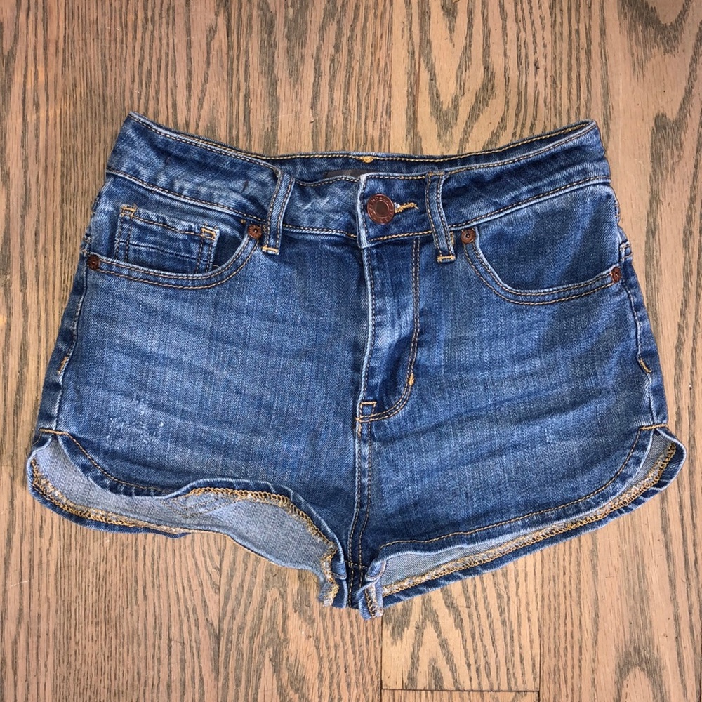 Kendall & Kylie Highwaisted Denim Shorts